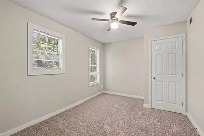 4041 Evelyn Drive, Powder Springs, GA 30127 - Photo 13