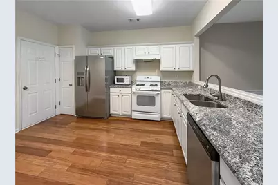 2380 Fairlie Drive, Duluth, GA 30096 - Photo 7