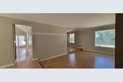 5218 Meadowcreek Drive, Dunwoody, GA 30338 - Photo 3
