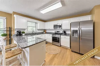 1202 Commonwealth Avenue SW, Marietta, GA 30064 - Photo 3