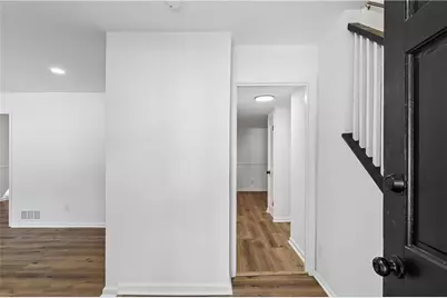 4126 Devonshire Drive, Marietta, GA 30066 - Photo 3