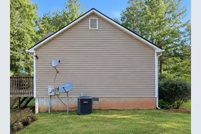 330 Kendall Lane, Carrollton, GA 30116 - Photo 3