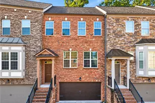 2710 Birch Grove Ln SE, Marietta, GA 30067 - Photo 3