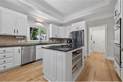 125 W Meadows Court, Johns Creek, GA 30005 - Photo 11