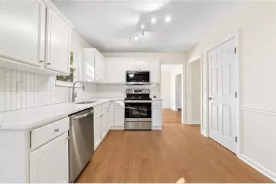 963 Sugar Landing Circle, Buford, GA 30518 - Photo 9