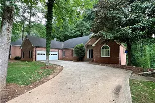 5035 Hamptons Club Dr, Alpharetta, GA 30004 - Photo 3