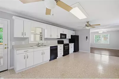 1995 Calvary Hill Court SW, Marietta, GA 30008 - Photo 9
