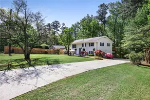 1995 Calvary Hill Ct SW, Marietta, GA 30008 - Photo 3