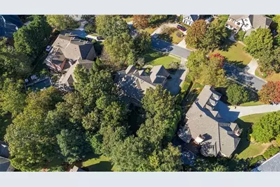 9055 Bedford Way, Suwanee, GA 30024 - Photo 57