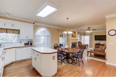 7505 Brookstead Crossing, Johns Creek, GA 30097 - Photo 13
