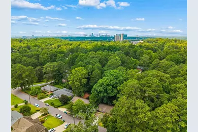1744 Reindeer Drive NE, Atlanta, GA 30329 - Photo 31