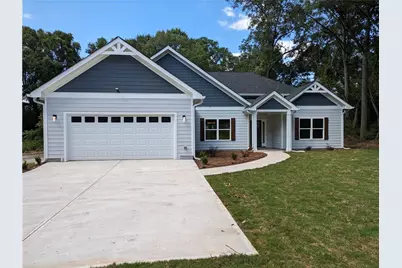 915 W Poplar Street, Griffin, GA 30224 - Photo 3