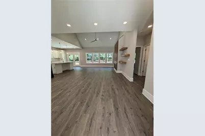 915 W Poplar Street, Griffin, GA 30224 - Photo 5