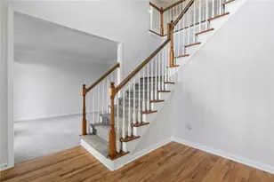 2410 Alexander Lake Dr SW, Marietta, GA 30064 - Photo 9