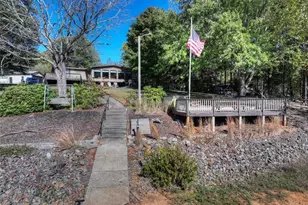 2410 Bellview Ln, Young Harris, GA 30582 - Photo 33