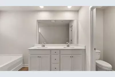 7251 Sherwood Square Drive #111, Flowery Branch, GA 30542 - Photo 17