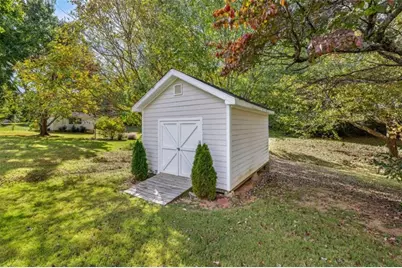 123 Berry Hill Lane, Hoschton, GA 30548 - Photo 33