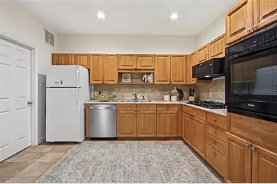 5350 Brooke Ridge Drive, Dunwoody, GA 30338 - Photo 9