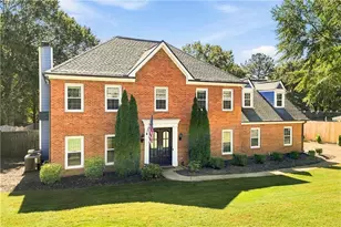 1812 N Chestnut Grove Dr, Marietta, GA 30066 - Photo 1