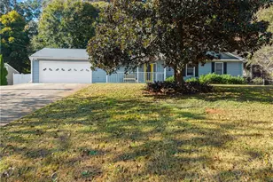 1518 Willow Gate Way, Auburn, GA 30011 - Photo 5