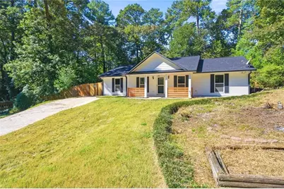 657 Nelby Court, Stone Mountain, GA 30083 - Photo 3