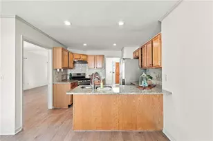 604 Spring Ridge Dr N W, Kennesaw, GA 30144 - Photo 13