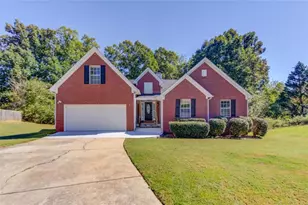 422 Regan Dr, Winder, GA 30680 - Photo 1