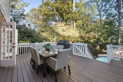 235 Landfall Road, Sandy Springs, GA 30328 - Photo 13
