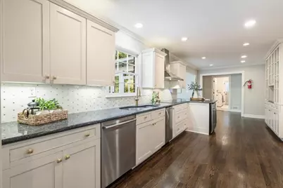 235 Landfall Road, Sandy Springs, GA 30328 - Photo 17