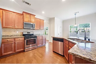 4515 Ashworth Glen Court, Marietta, GA 30068 - Photo 9