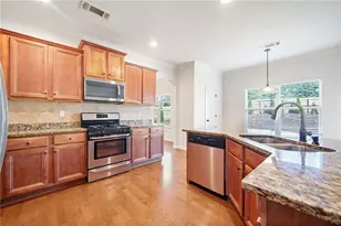 4515 Ashworth Glen Ct, Marietta, GA 30068 - Photo 9