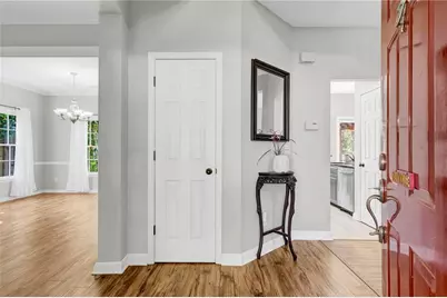 7035 Surrey Drive, Woodstock, GA 30189 - Photo 7