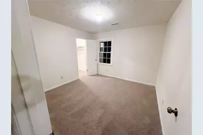 104 Hearthstone Drive, Lagrange, GA 30241 - Photo 11