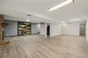 2457 Cedar Wood Ct, Marietta, GA 30068 - Photo 21