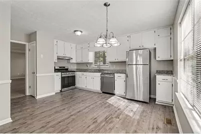 526 Knollwood Drive, Stockbridge, GA 30281 - Photo 9