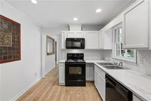 531 Favorwood Dr SW, Marietta, GA 30060 - Photo 11