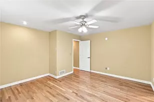 4049 Tutwren Ct NE, Marietta, GA 30066 - Photo 17
