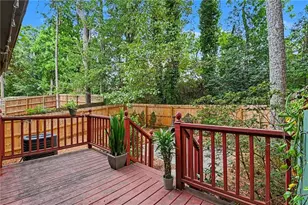1006 Creatwood Circle SE, Smyrna, GA 30080 - Photo 17