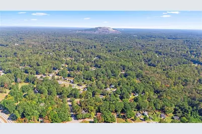 676 Tarkington Road S, Stone Mountain, GA 30088 - Photo 35