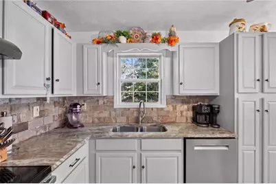 400 Tracy Ct, Villa Rica, GA 30180 - Photo 13