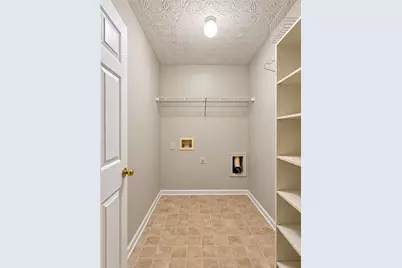 4011 Oak Crossing Drive, Suwanee, GA 30024 - Photo 11