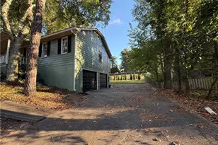 3281 Athalene Ln SW, Marietta, GA 30064 - Photo 3