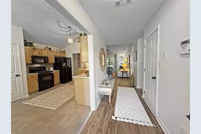 5309 Leecroft Drive, Sugar Hill, GA 30518 - Photo 3