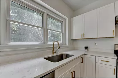 10795 Glenbarr Drive, Johns Creek, GA 30097 - Photo 21