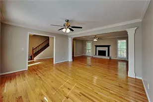4232 Glenforest Way NE, Roswell, GA 30075 - Photo 5
