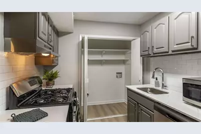 8800 Dunwoody Place Drive #1510, Sandy Springs, GA 30350 - Photo 7