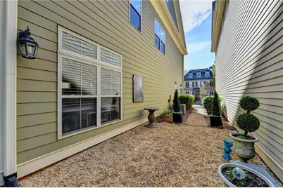10859 Bossier Drive, Alpharetta, GA 30022 - Photo 23