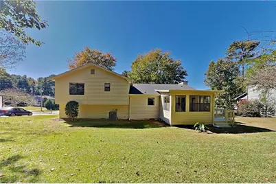1208 Gate Post Lane, Lawrenceville, GA 30044 - Photo 17