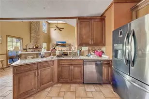 1731 Victoria Way NW, Kennesaw, GA 30152 - Photo 17