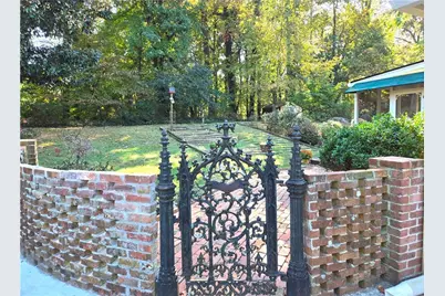 310 Lamplighter Lane SE, Marietta, GA 30067 - Photo 35
